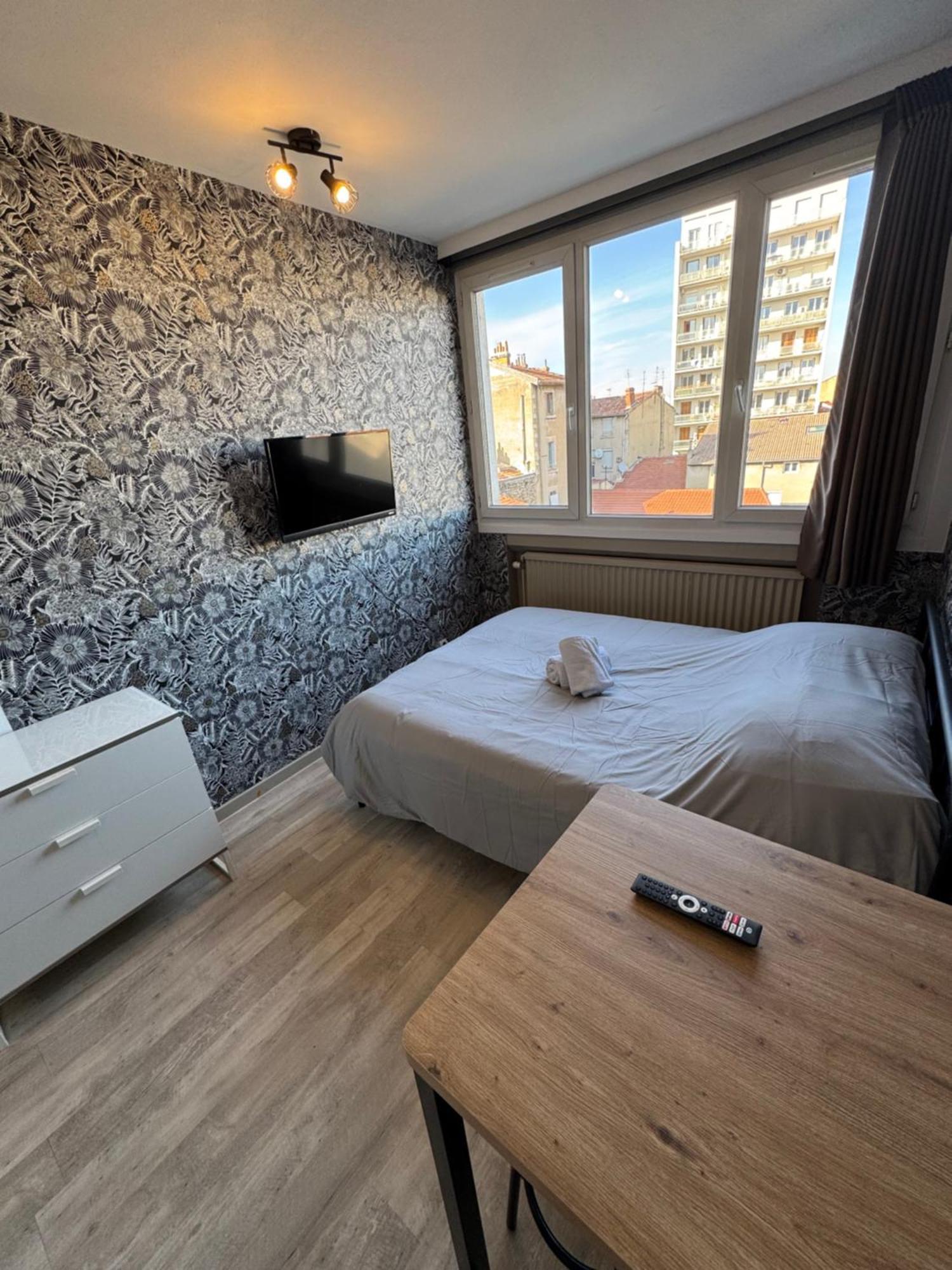 Faventines N 43 * Valence (Drome)
